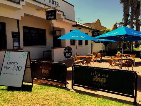 Royal Mail Hotel Mulwala - Local Tourism 0