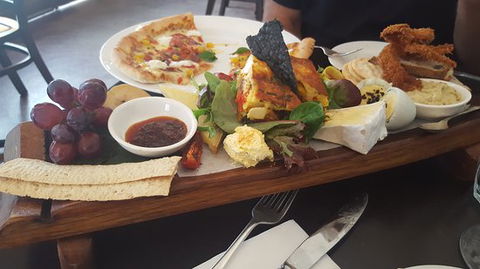 Flynn's Bistro - Australia Shopping 0