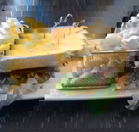 Cafe L'Attitude - Local Tourism