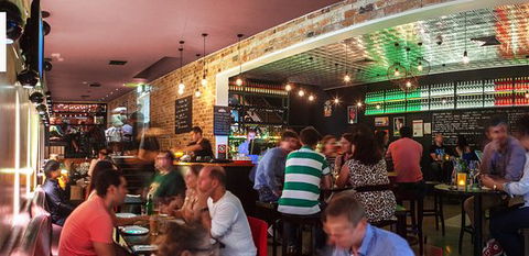 Aperitivo - Accommodation Australia 0