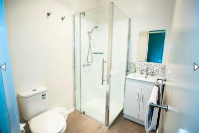 The 12 Apostles Inn / Princetown Tavern - Bed n Breakfasts 3