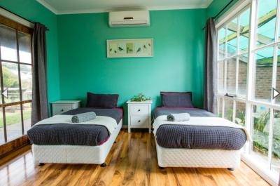 The 12 Apostles Inn / Princetown Tavern - Bed n Breakfasts 4