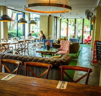Simple  Irresistible Thai Restaurant - Accommodation Australia