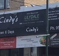 Cindy's Chickens - Accommodation Australia