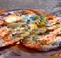 Salute Pizzeria  Restaurant - Local Tourism