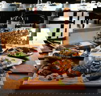 Menu 33 - Accommodation Australia