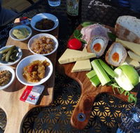 Mulla Villa Restaurant  Guesthouse - Australia Shopping