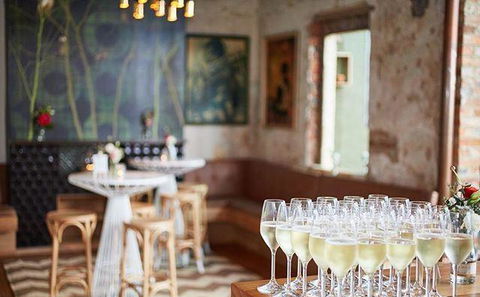 Victoria Hotel Bistro - Accommodation Australia 11