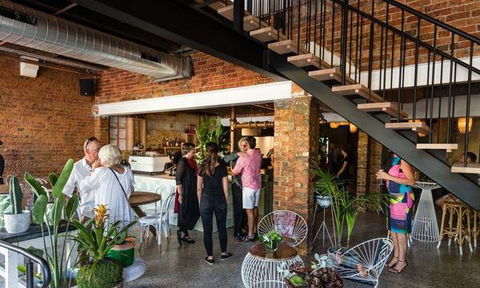 Victoria Hotel Bistro - Accommodation Australia 5