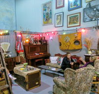 Loo Loo's Coffee Warehouse - Accommodation Australia