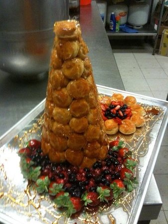 Choux Choux Patisserie - Australia Shopping 0