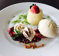 East Fusion Restaurant - Accommodation Australia