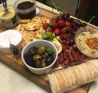 The Universal Eatery - Accommodation Australia