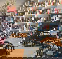 Chrissie's Book Lounge  Cafe - Australia Shopping