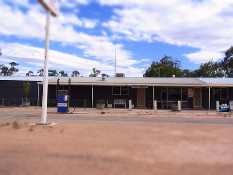 Coombah Roadhouse - Accommodation Australia 0