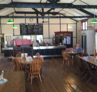 Twin Rivers Cafe - Bed n Breakfasts