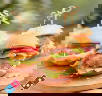 Domino's - Local Tourism