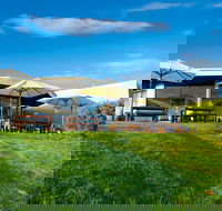 Cups Estate - Accommodation Australia