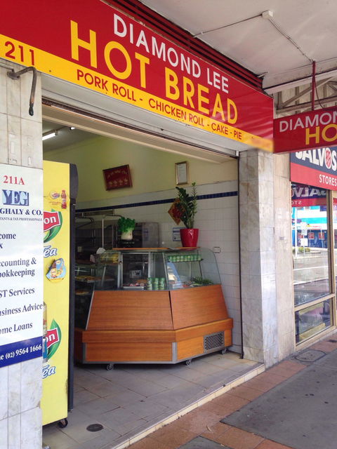 Diamond Lee Hot Bread - Accommodation Australia 0