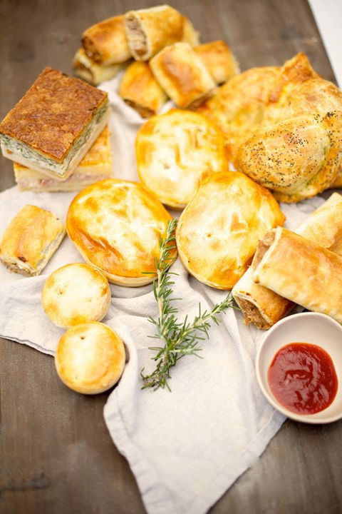 Golden Bakery - Thornlie - Accommodation Australia 0