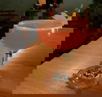 George's Bar - Bed n Breakfasts