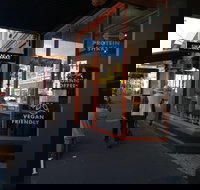 Shake N' Bake - Bed n Breakfasts