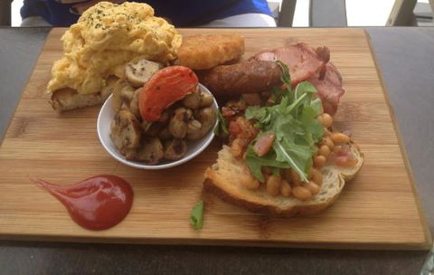 Cafe Isar - Accommodation Australia 0