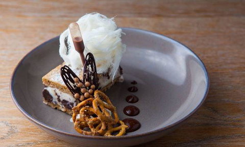Clifford's Grill & Lounge - Accommodation Australia 10