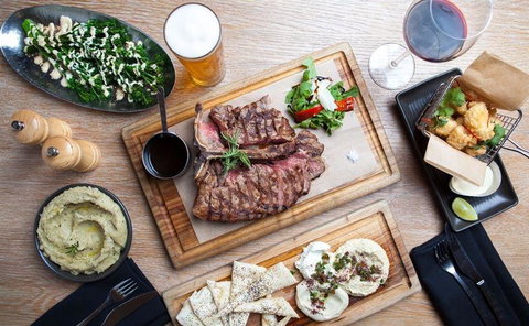 Clifford's Grill & Lounge - Accommodation Australia 2