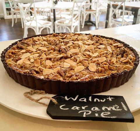 Luscious Organic Cafe & Shop - Accommodation Australia 13