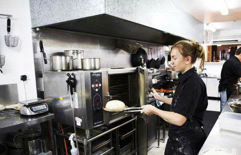 Nu Nu Restaurant - Accommodation Australia 6