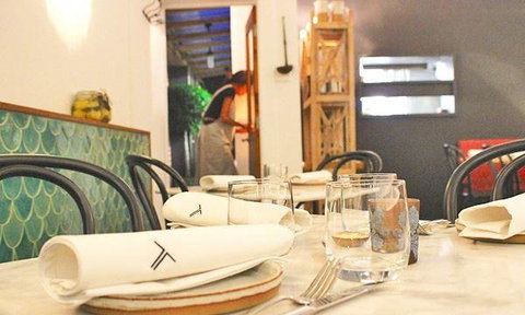 Three Black Sheep - Australia Shopping 3