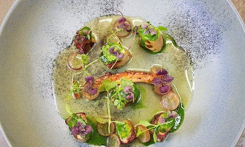 Three Black Sheep - Australia Shopping 6