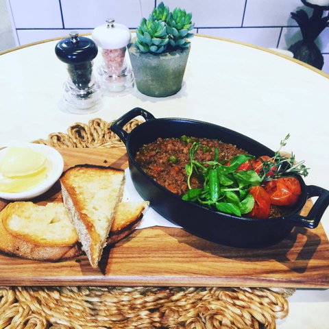 Little Bloomfield Cafe And Wine Bar - Accommodation Australia 0