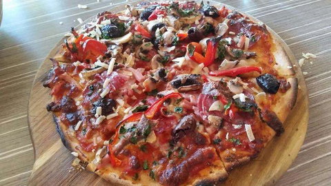 Nino's - Victor Harbor - Local Tourism 0