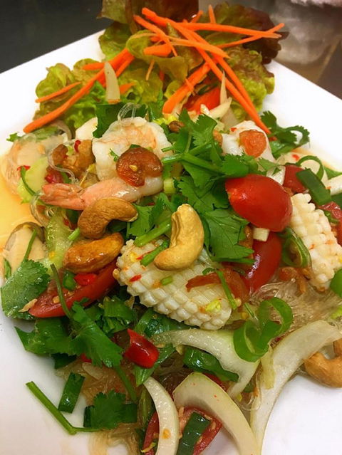 S & T Thai Gourmet Cafe - Accommodation Australia 0