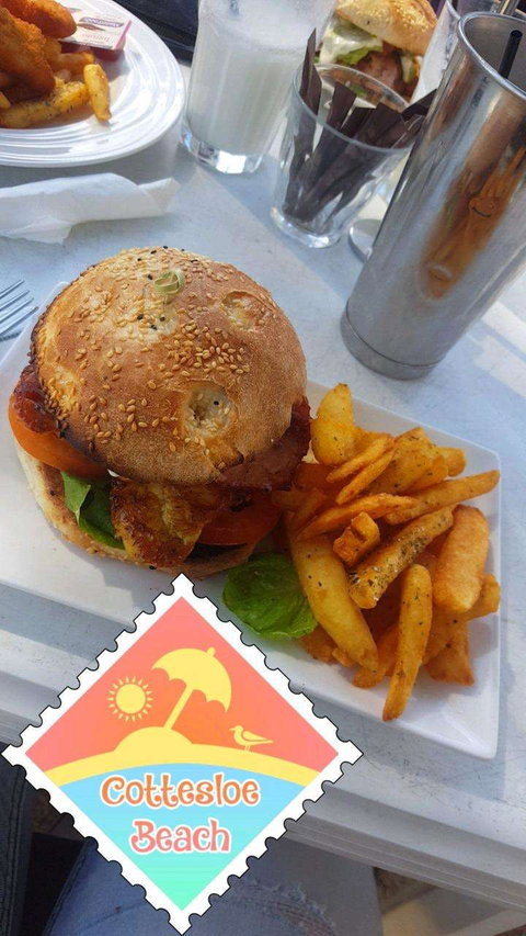 Beaches Cafe - Local Tourism 0