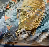 Larry David's - Local Tourism