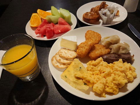 Four Elements Restaurant - Mercure Hotel - Accommodation Australia 0