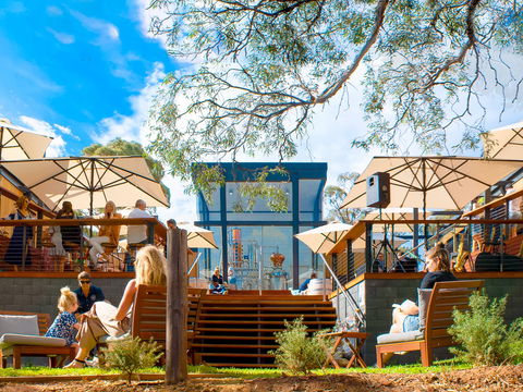 Seppeltsfield Road Distillers - Australia Shopping 0