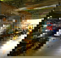 Suzie's at the Bay - Local Tourism