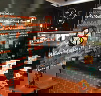 Pizza Capers - Chatswood - Springwood - Accommodation Australia