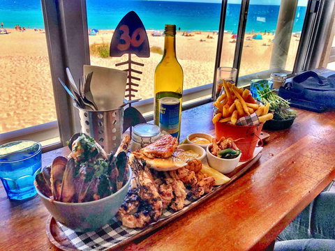 Clancy's Fish Pub - City Beach - Accommodation Australia 0