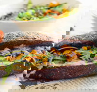 Mon Thani Curry Palace