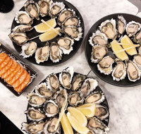 Viet Hoa Oyster Bar  Kitchen - Bed n Breakfasts