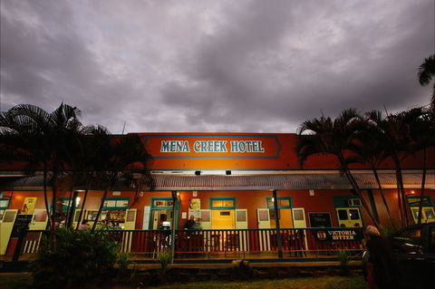 Mena Creek Hotel - Australia Shopping 0