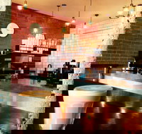 Straight Up Coffee  Food - Accommodation Australia