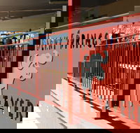 Berry Springs Tavern - Local Tourism