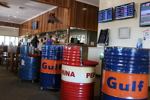 Berry Springs Tavern - Local Tourism 1