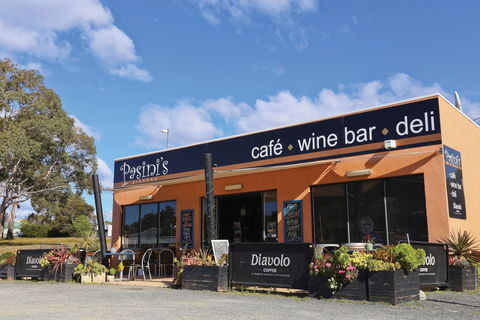 Pasini's - Accommodation Australia 0